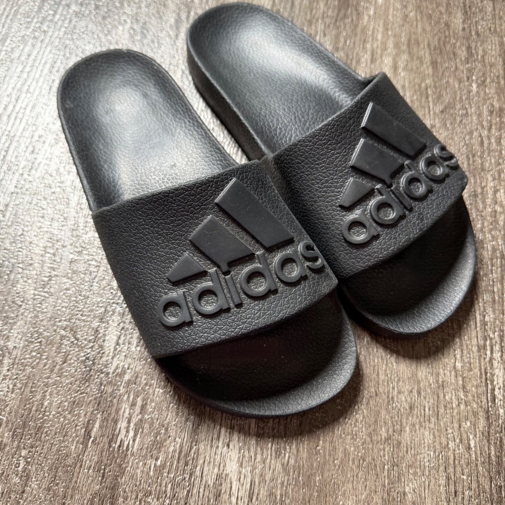 Adidas Adilette‎ Slides Men Size 7 Black Shower Sandals Slip On Sporty Shoesn